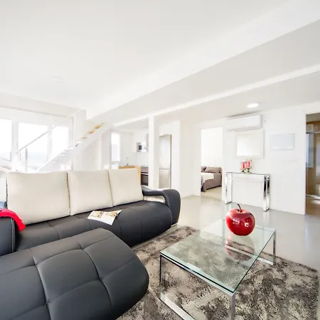 Rueiro 17 * 拉科鲁尼亚